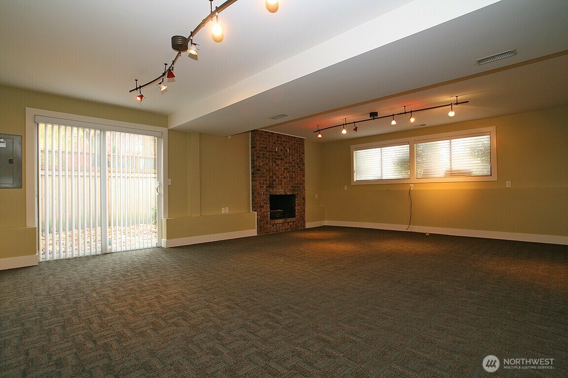 Property Photo: 3314 E Pike Street WA 98122
