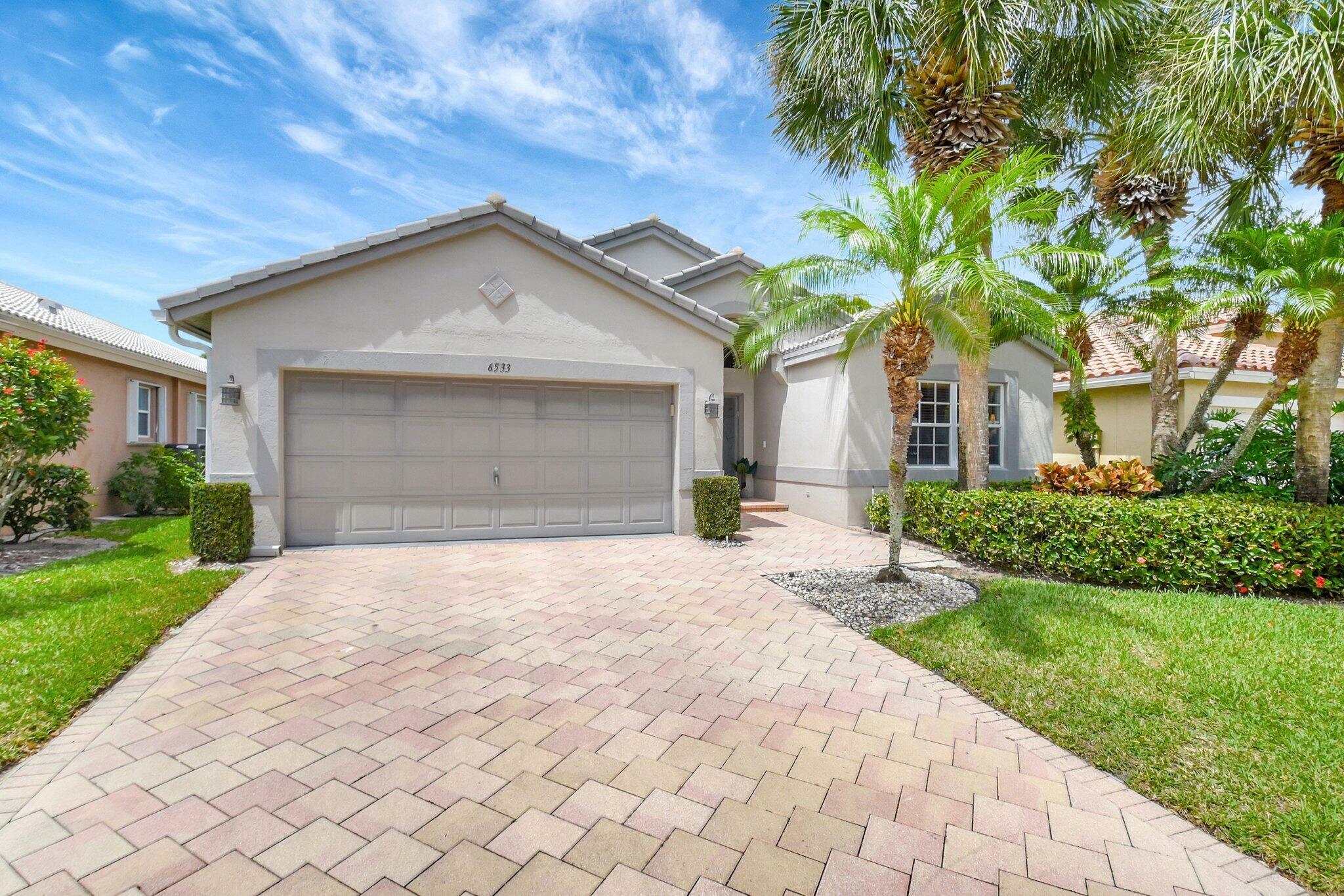 Property Photo: 6533 Kings Creek Terrace FL 33437