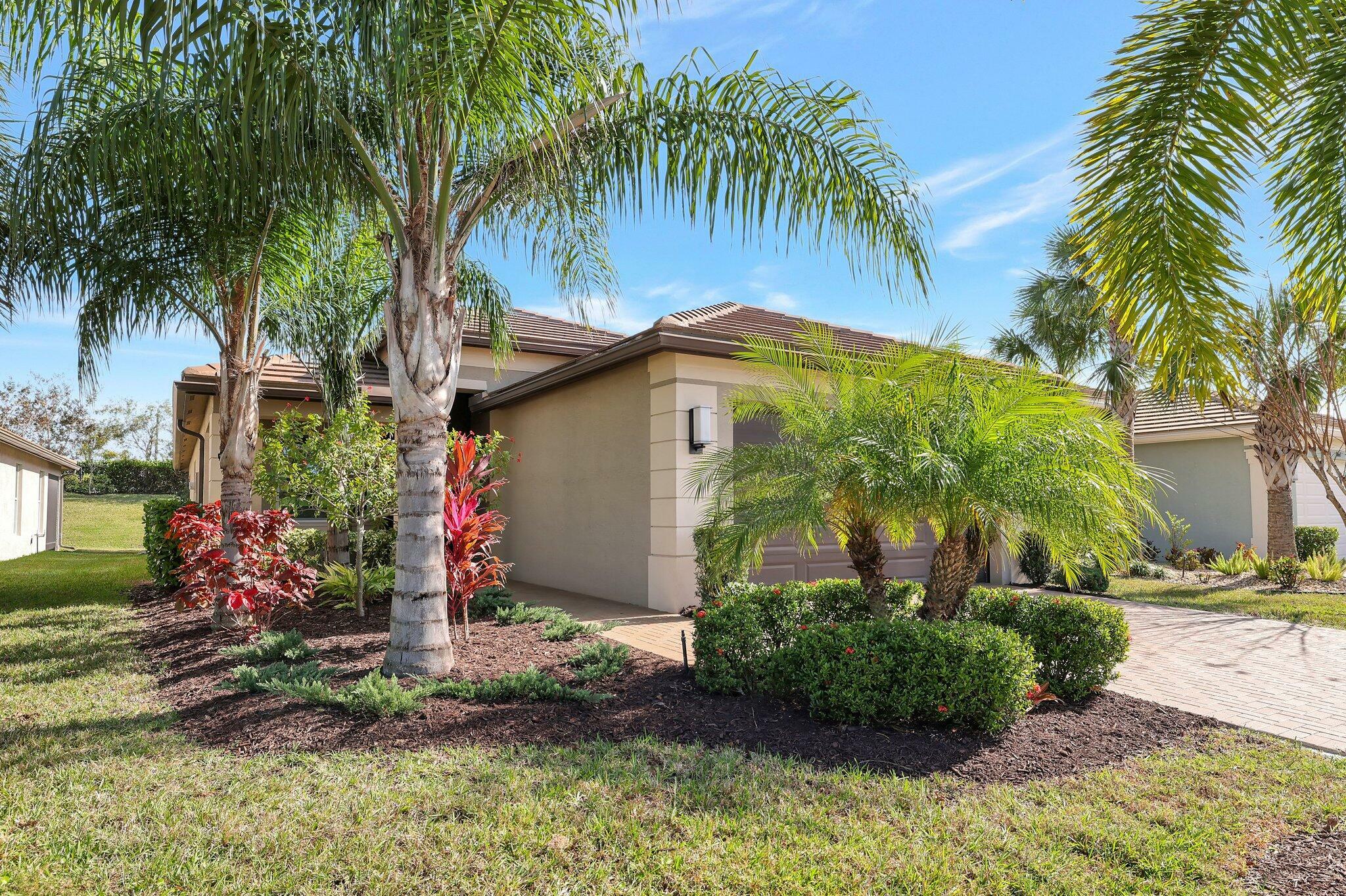 Property Photo: 10649 SW Sunray Street FL 34987