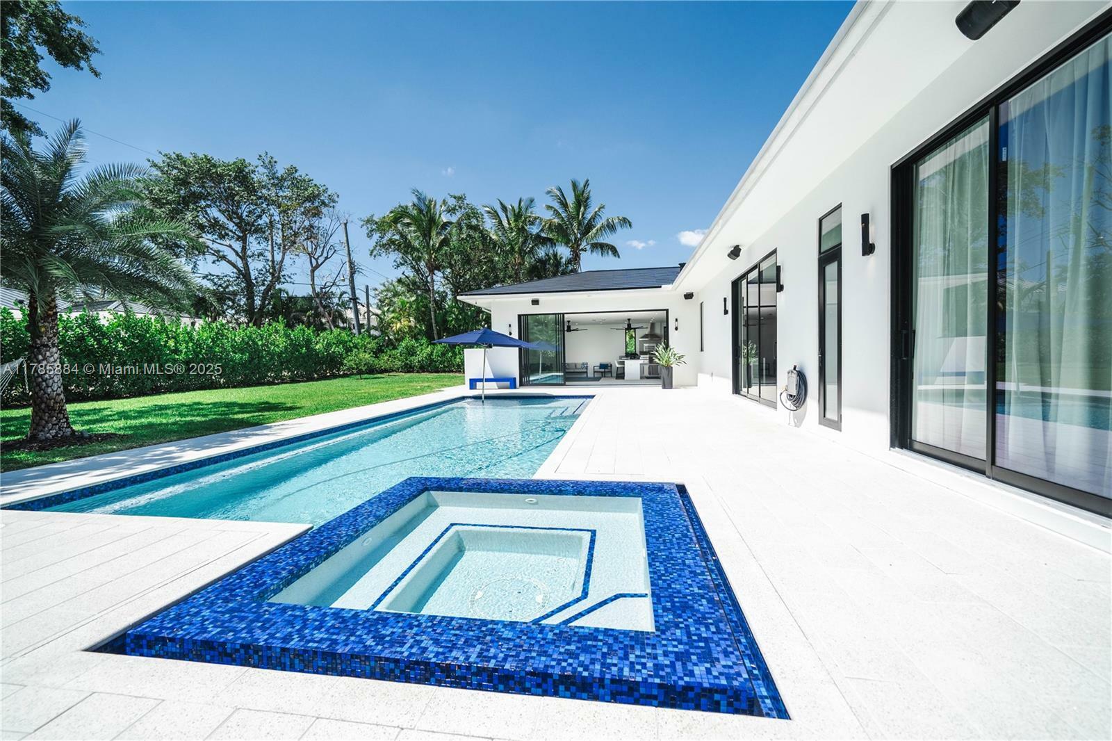 Property Photo:  9350 SW 81st Ave  FL 33156 