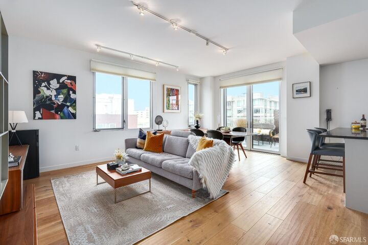 11 Franklin Street 603  San Francisco CA 94102 photo