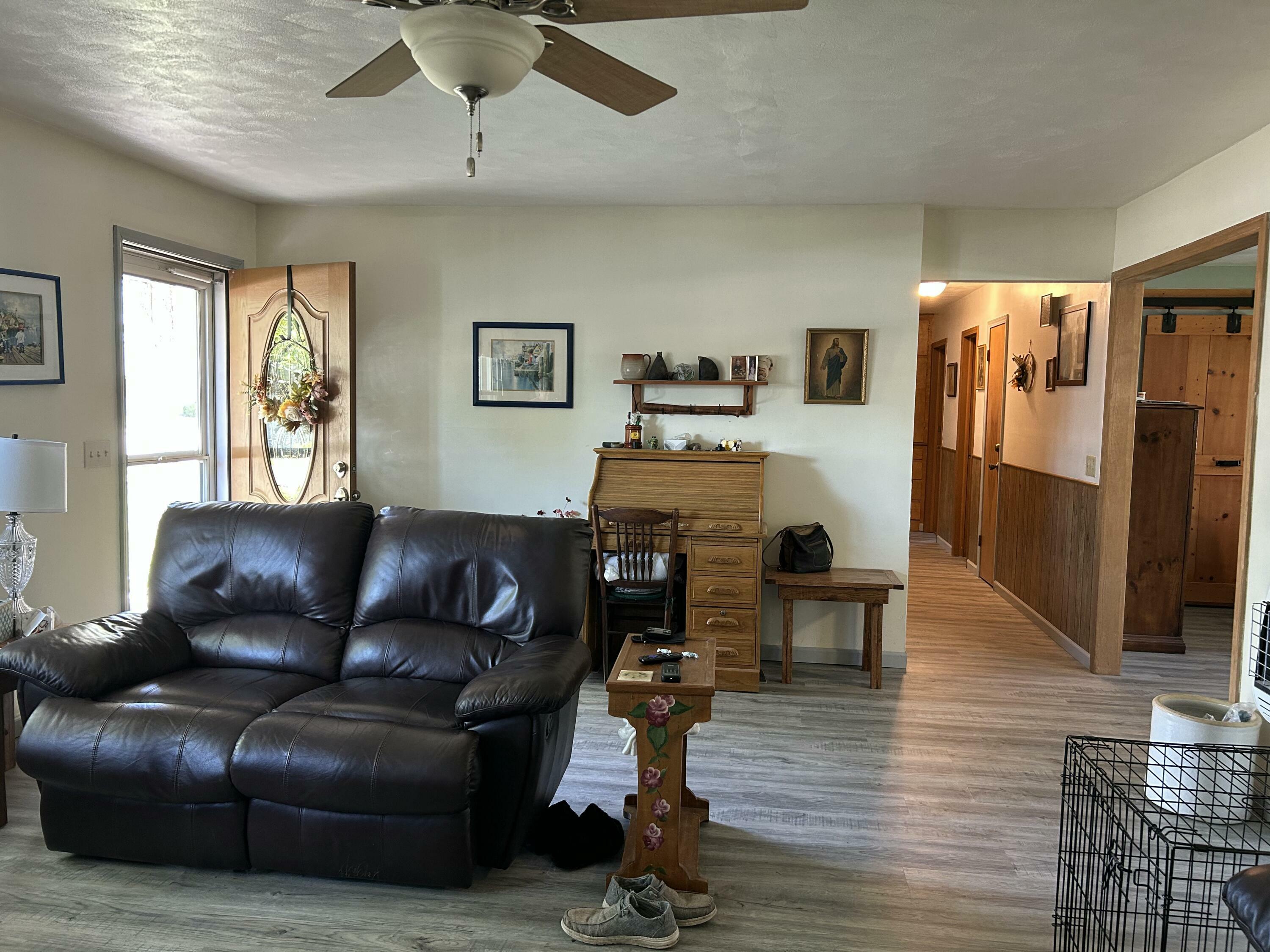 Property Photo: 1531 W Chestnut Street MO 65613