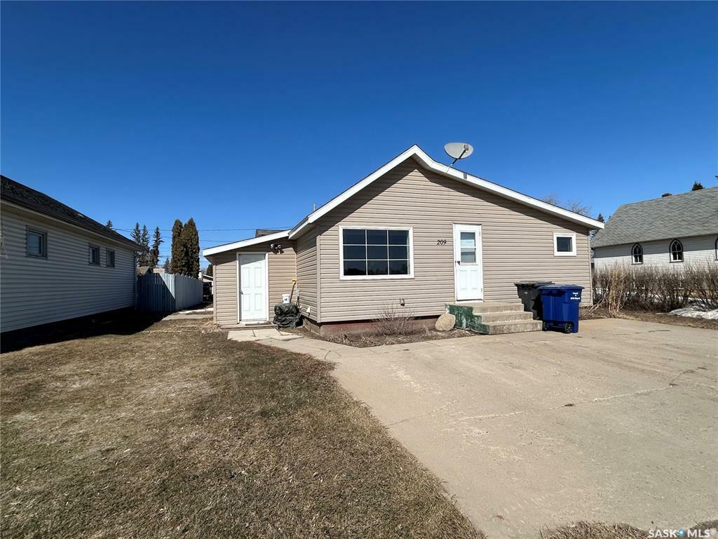 Property Photo: 209 1st Street SK S0E 0A5