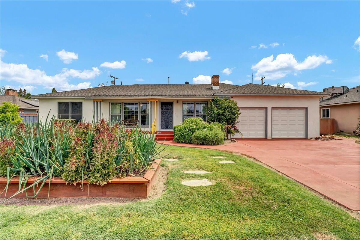 1300 S Fairway Street  Visalia CA 93277 photo