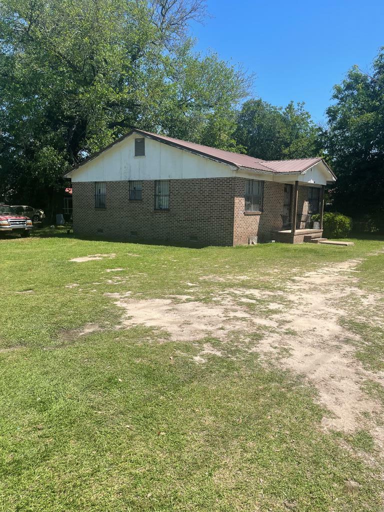 Property Photo:  625-627 Jefferies Ave  GA 31701 