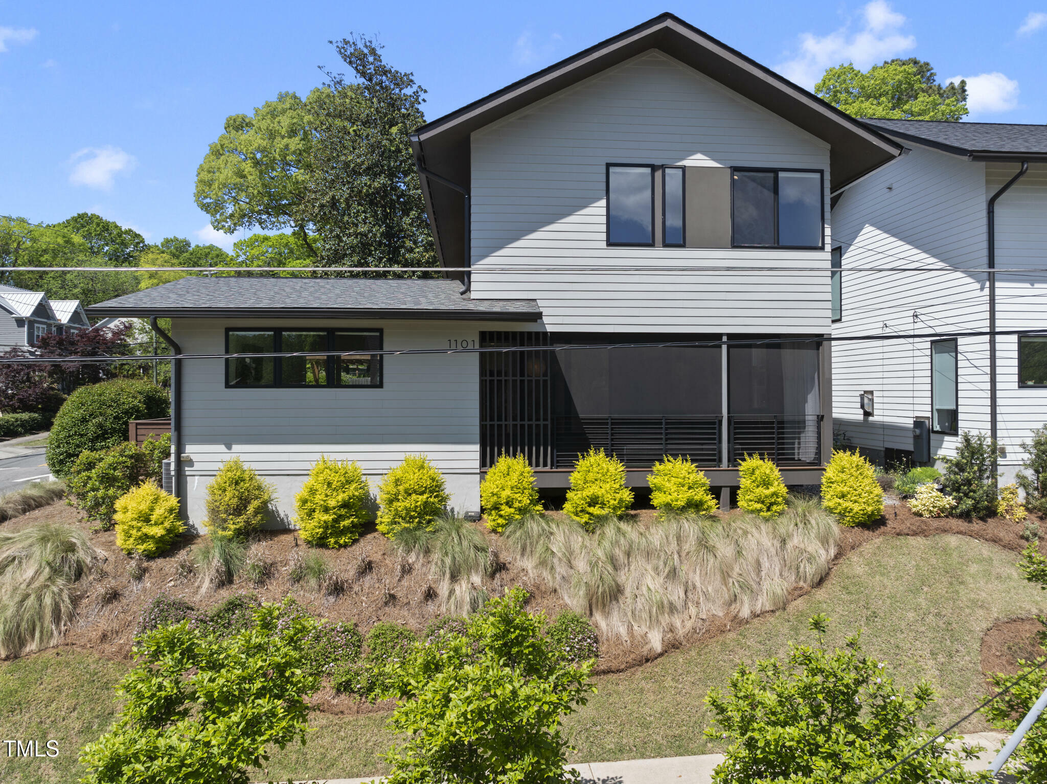 Property Photo: 1101 Norris Street NC 27604