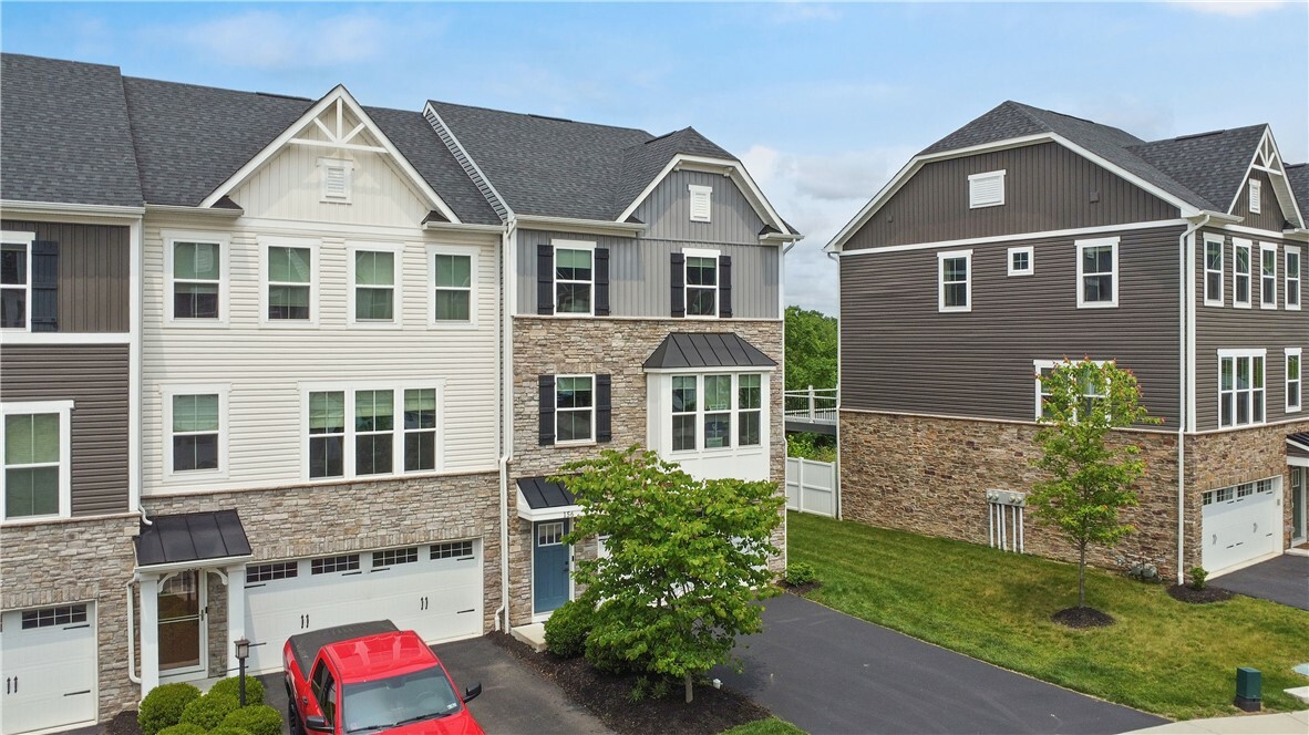 Property Photo: 156 Curtis Ct. PA 15237