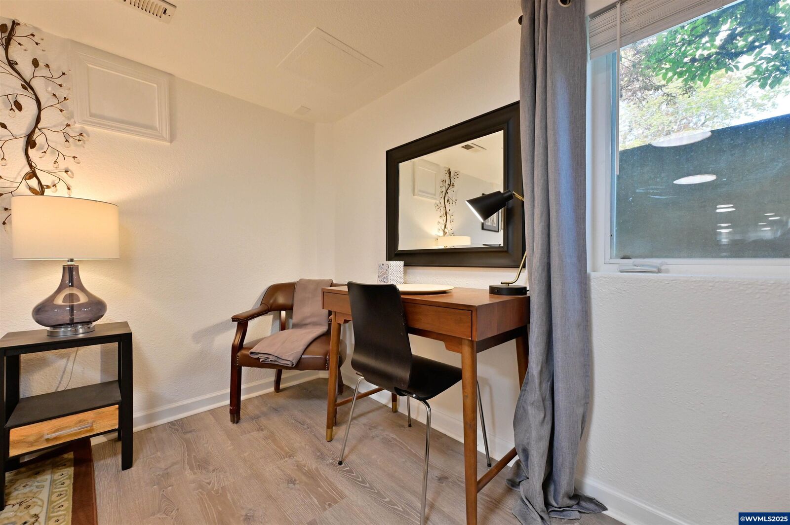 Property Photo:  1511 D St NE  OR 97301 