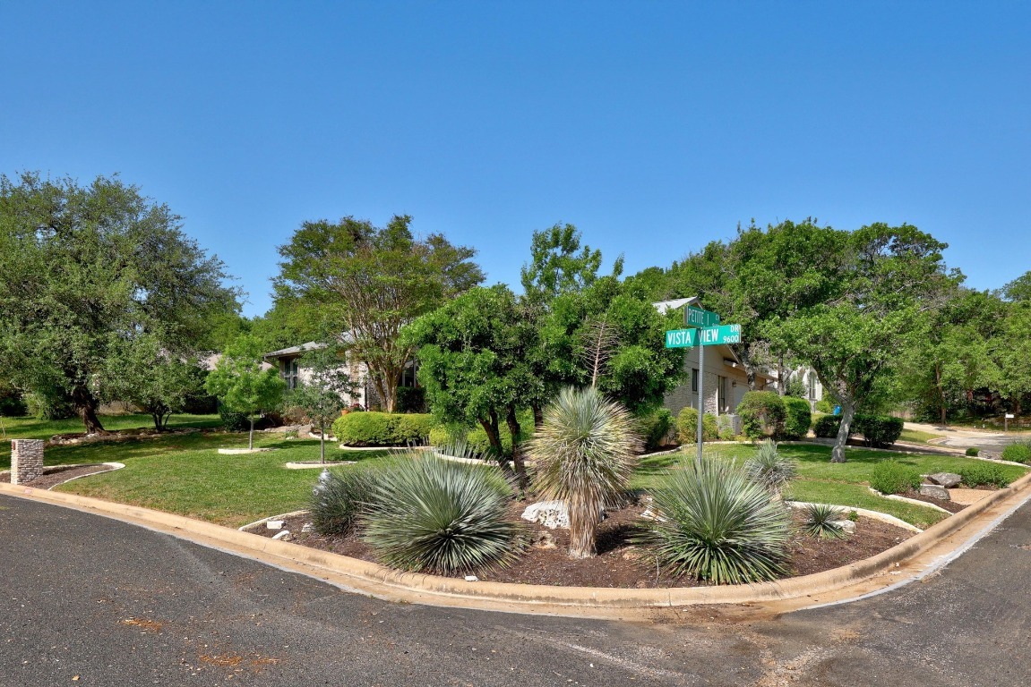 9610 Vista View Drive  Austin TX 78750 photo