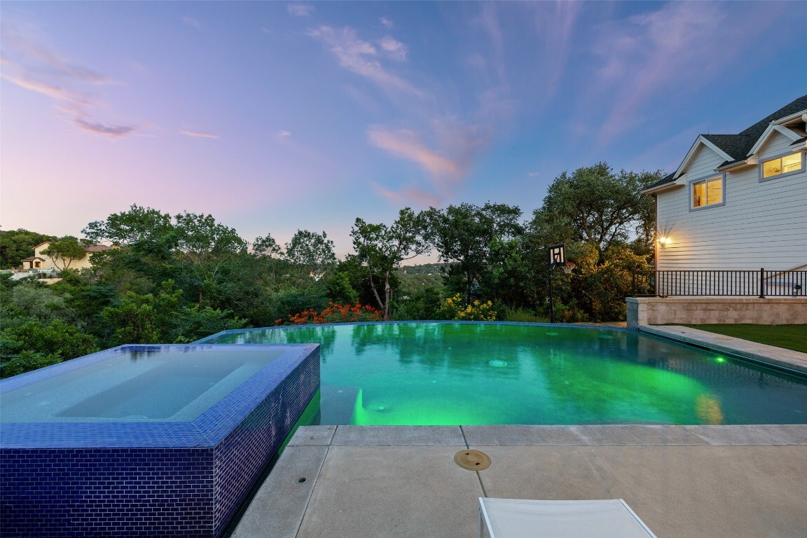 4014 Walnut Clay Drive  Austin TX 78731 photo