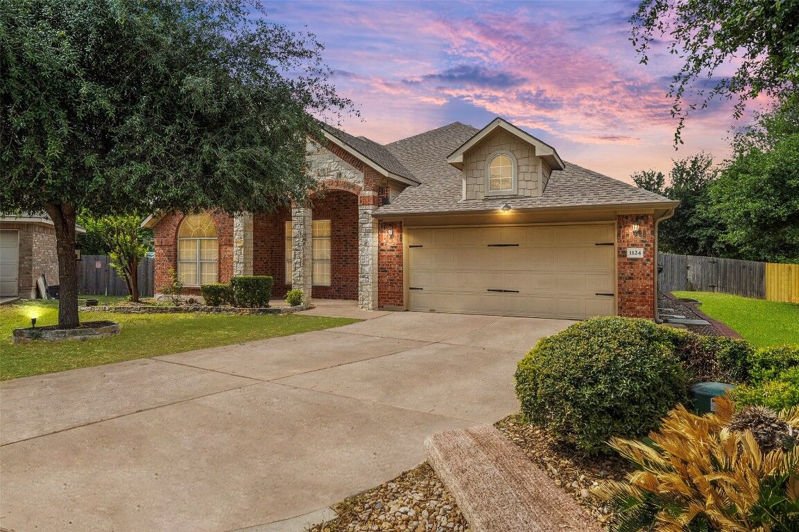 Property Photo:  1124 Dyer Creek Place  TX 78665 