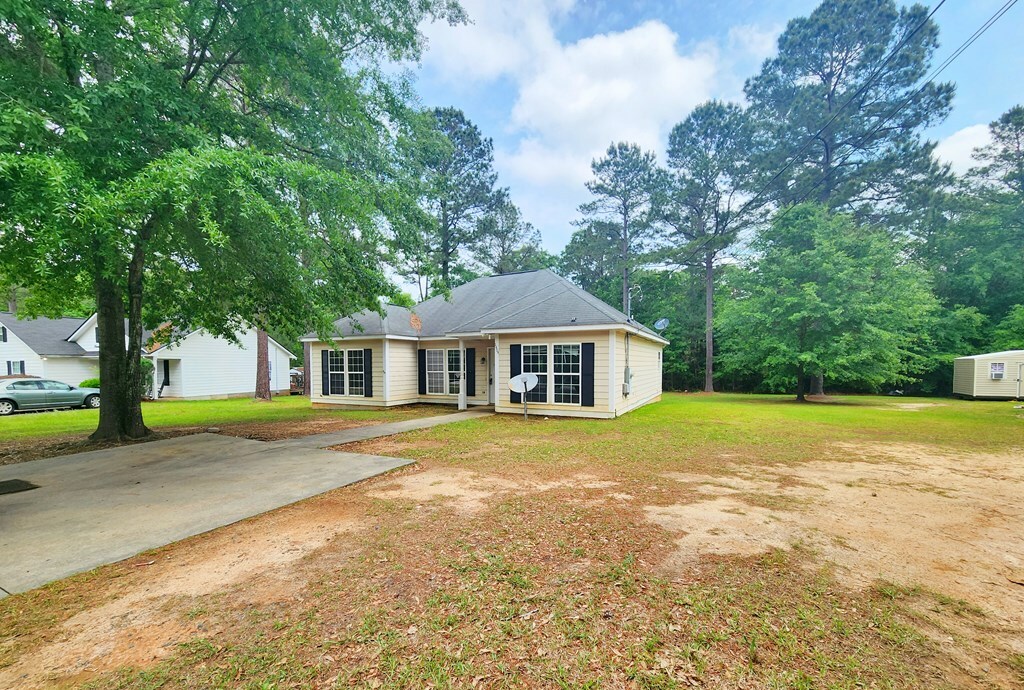 Property Photo: 1404 SE Georgia Avenue SE GA 39842
