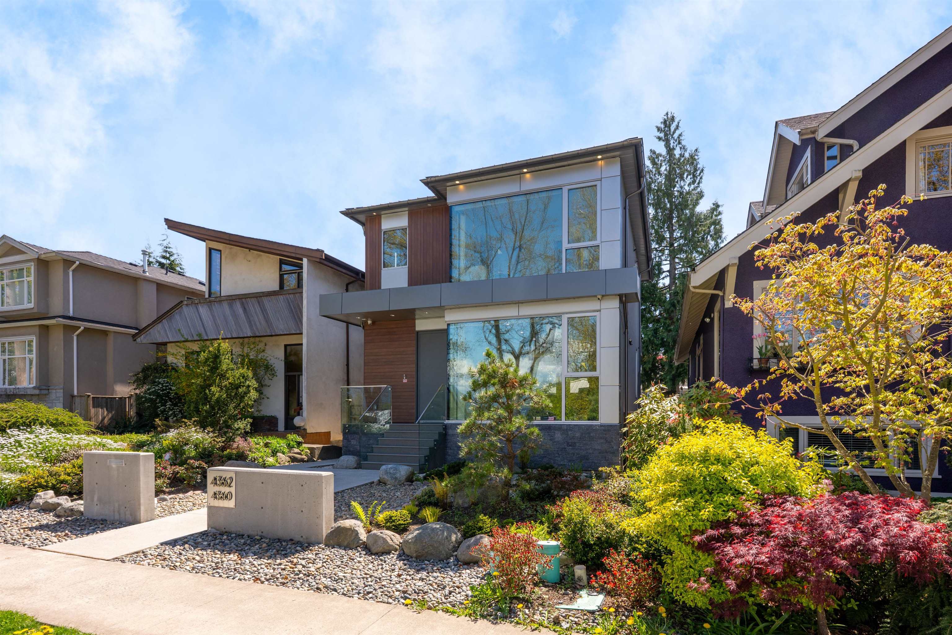 Property Photo: 4362 W 8th Avenue 4360 BC V6R 2A1