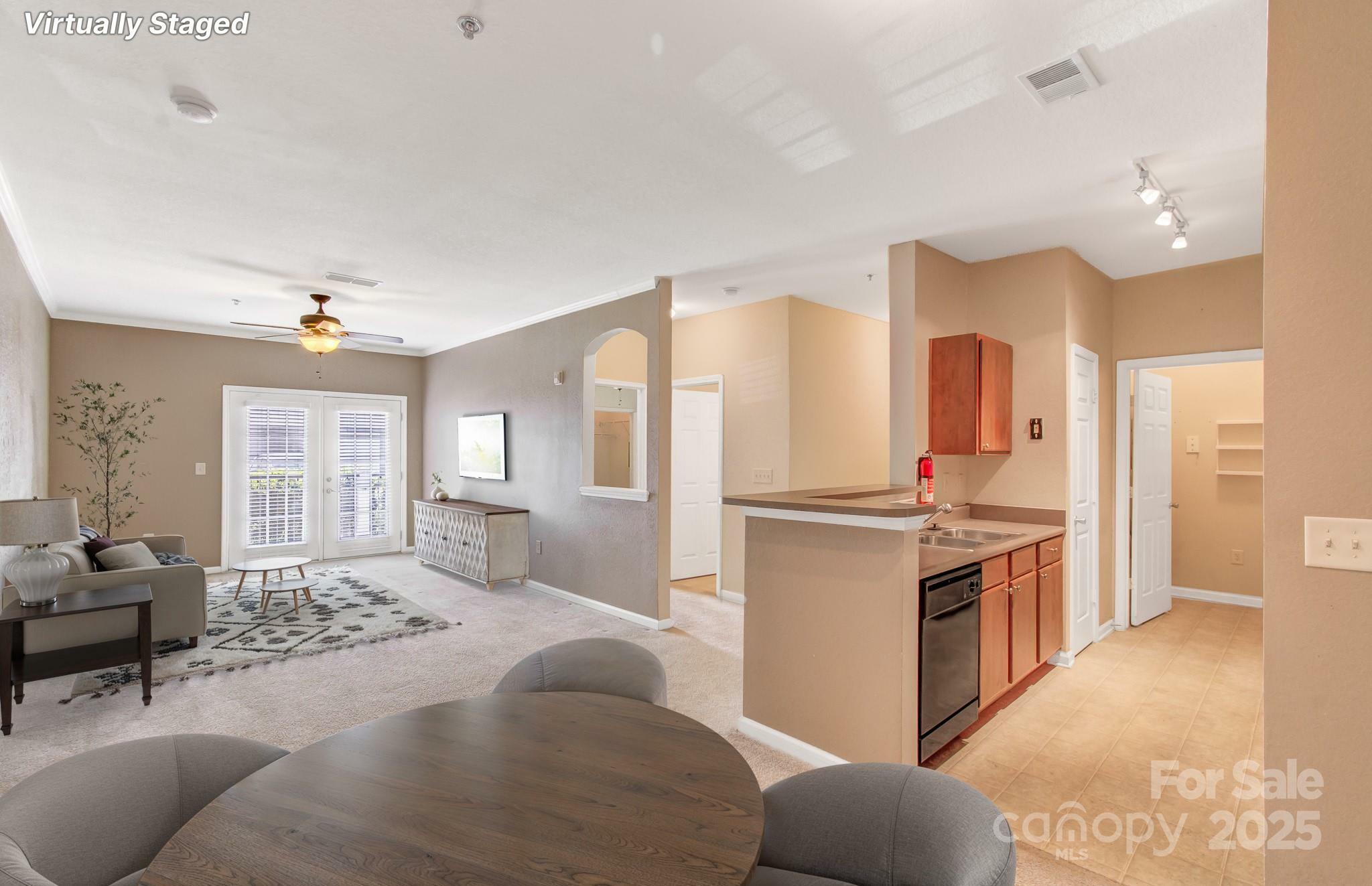 Property Photo: 400 Vista Lake Drive 103 NC 28715