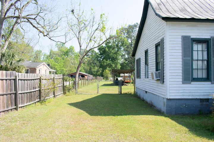 Property Photo:  281 Bridge Street  SC 29432