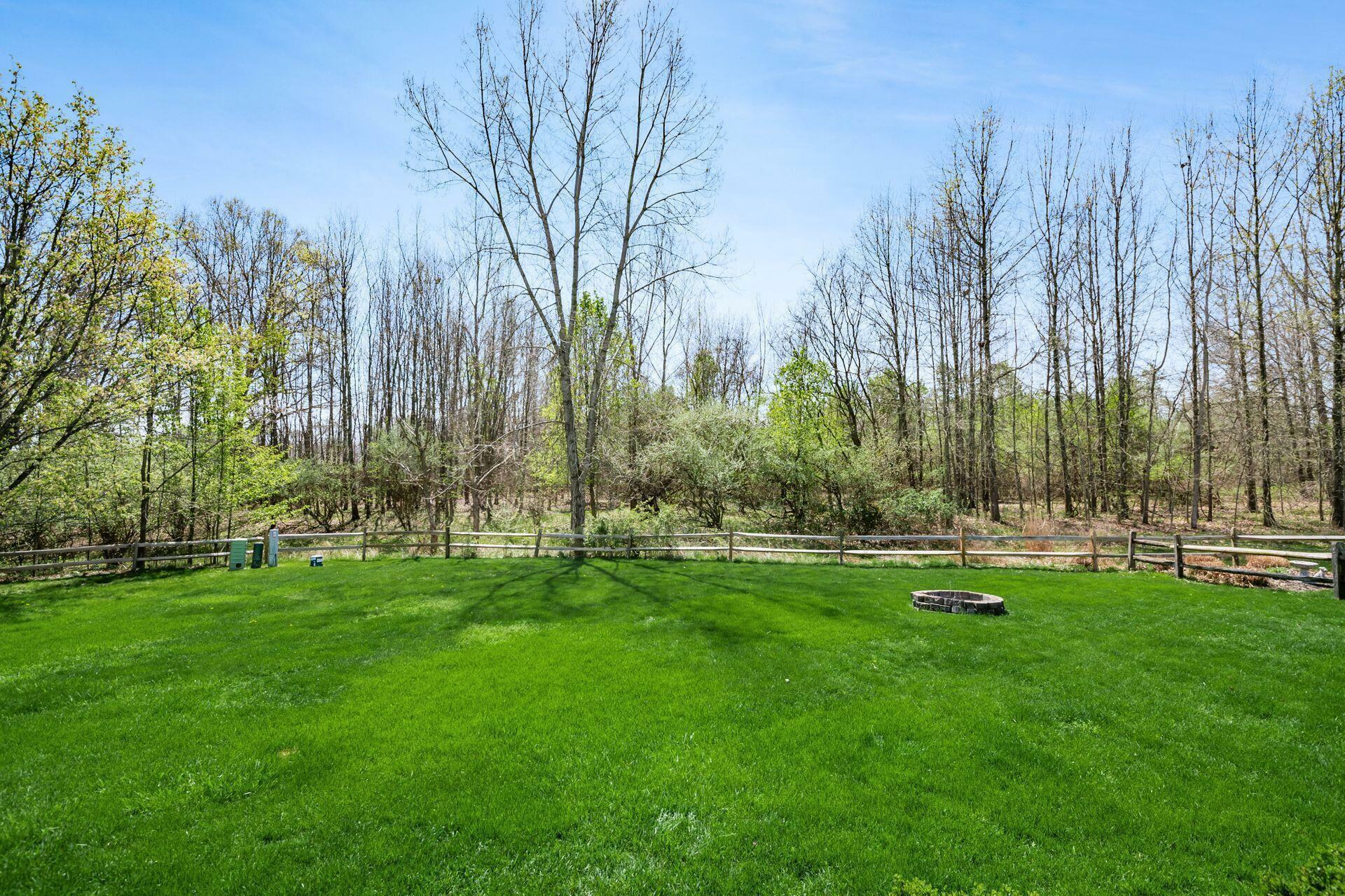 Property Photo: 5637 Covington Meadows Drive OH 43082