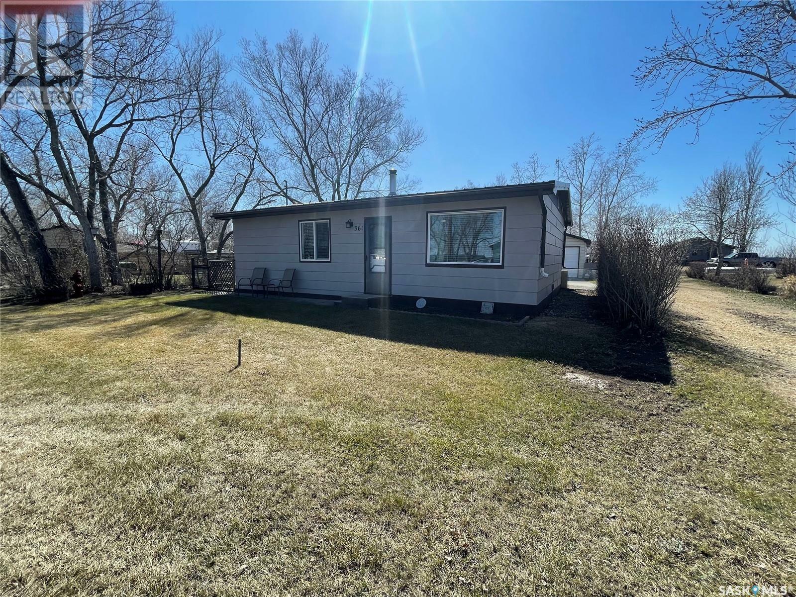 Photo de la propriété: 361 Lakeshore Drive SK S0G 1C0