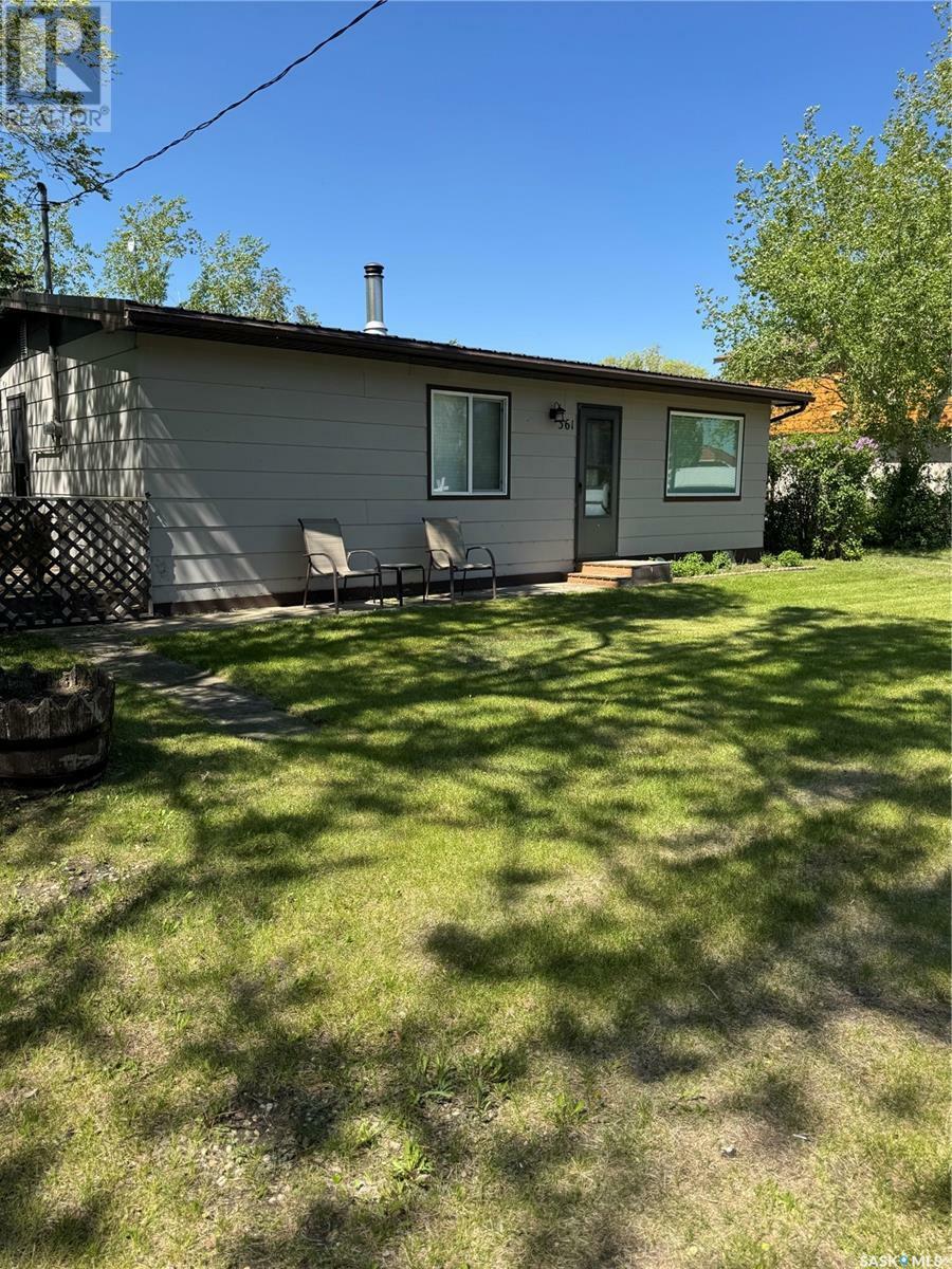 Property Photo: 361 Lakeshore Drive SK S0G 1C0