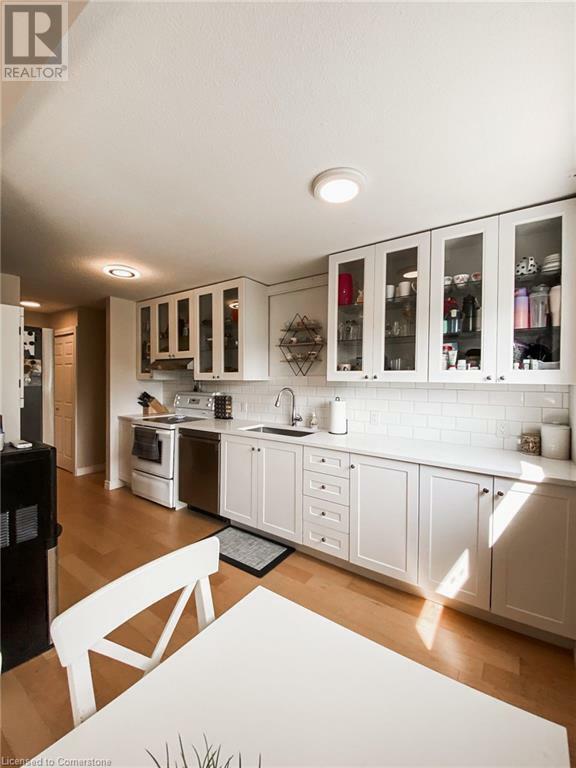 30 Flamingo Drive 5  Elmira ON N3B 1V5 photo