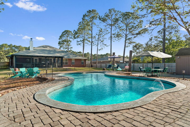Property Photo: 7044 Sawfish Street FL 32566