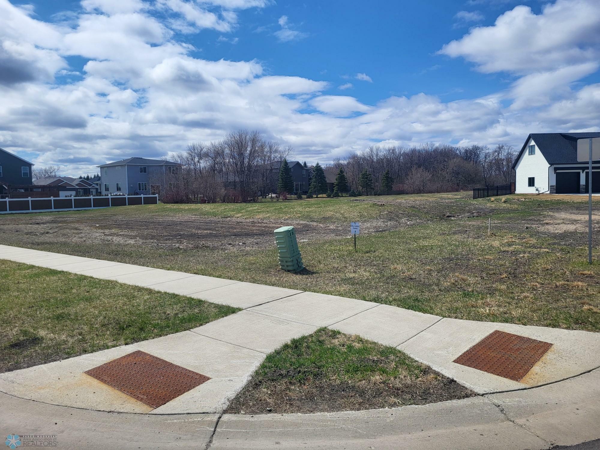 Property Photo: 6750 55th Avenue S ND 58104