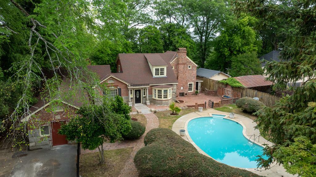Property Photo: 1701 12th Street GA 31906