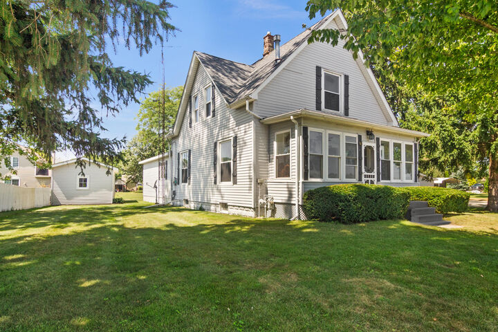 Property Photo:  305 N Ohio Street  IN 46390 