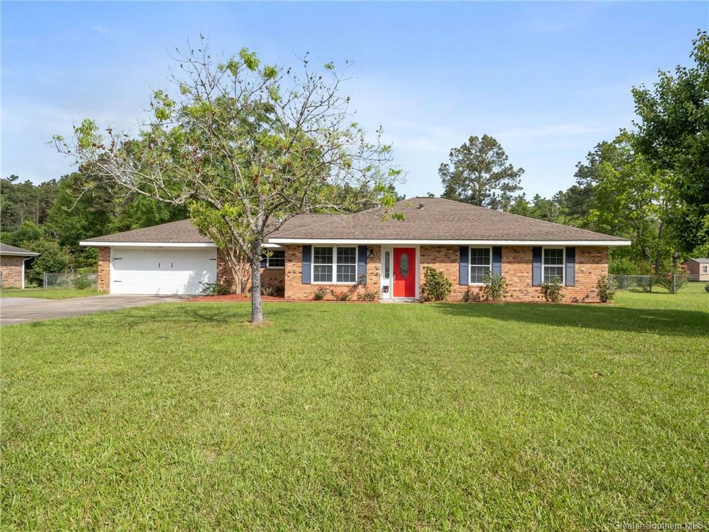 Property Photo:  1668 Ernest Drive  LA 70634 