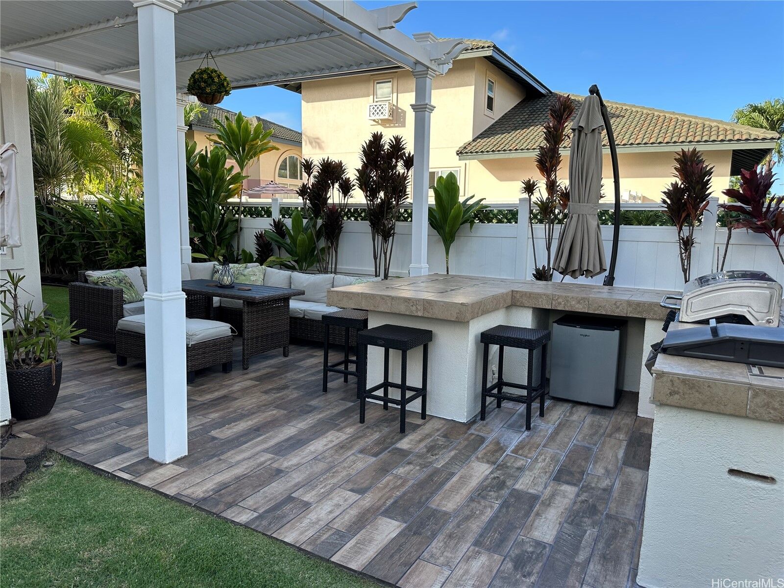 Property Photo:  91-1005 Maulihiwa Street  HI 96707 