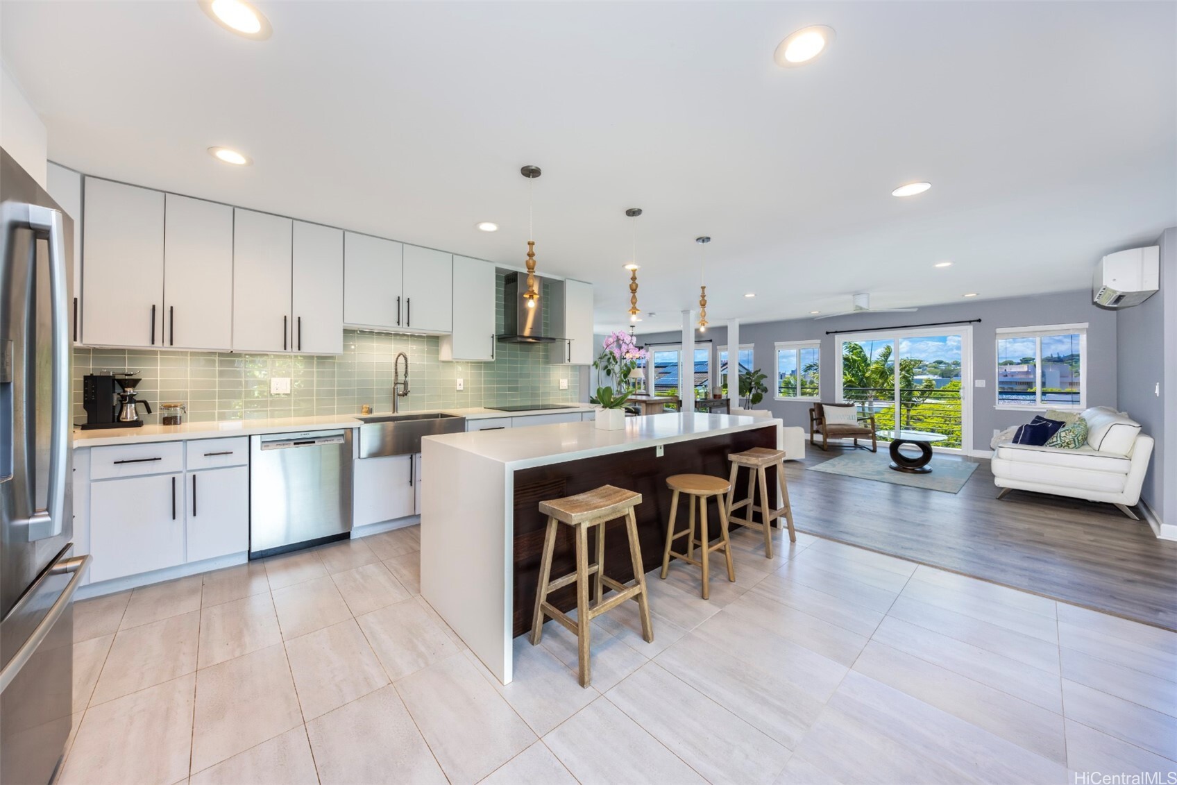 Property Photo: 2755 Kalawao Street 36 HI 96822