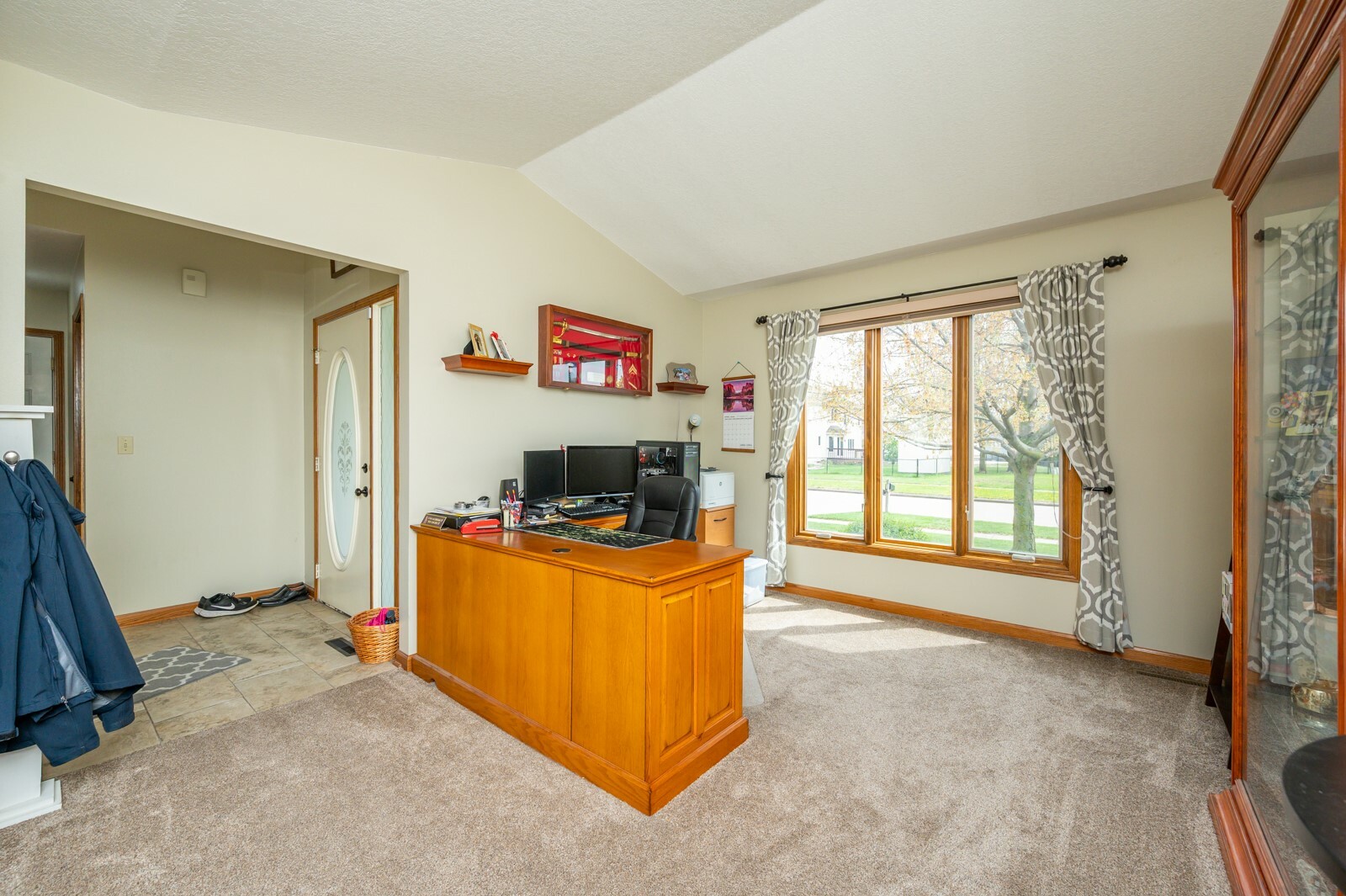 Property Photo: 914 NE 9th Street IA 50021