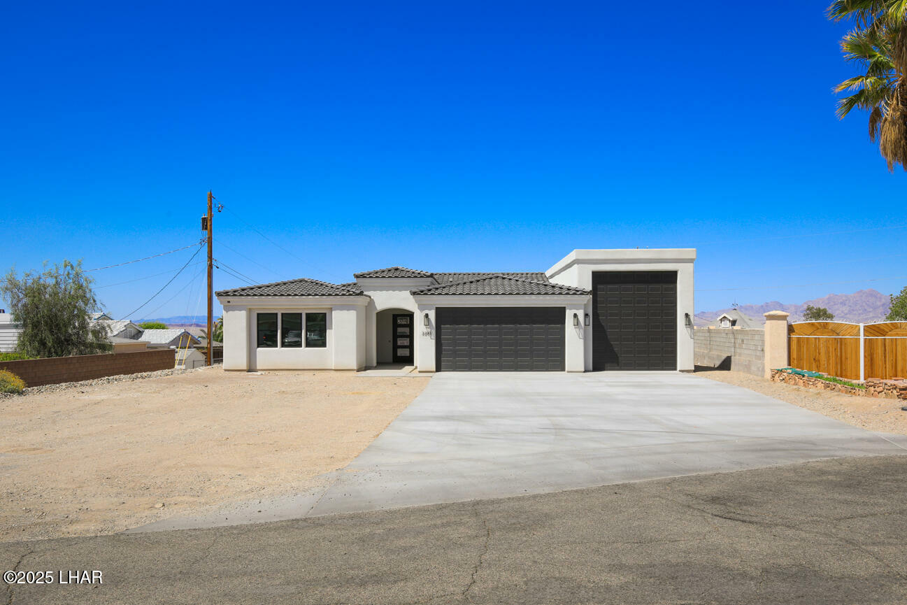 2285 Pennant Ln  Lake Havasu City AZ 86403 photo