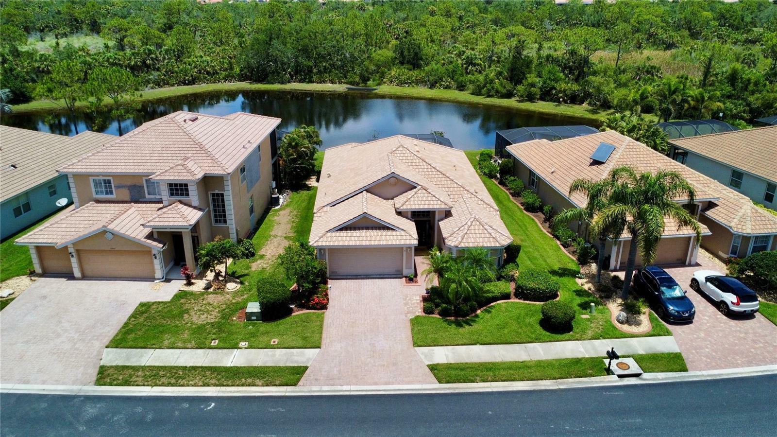 Property Photo: 11437 Dancing River Drive FL 34292