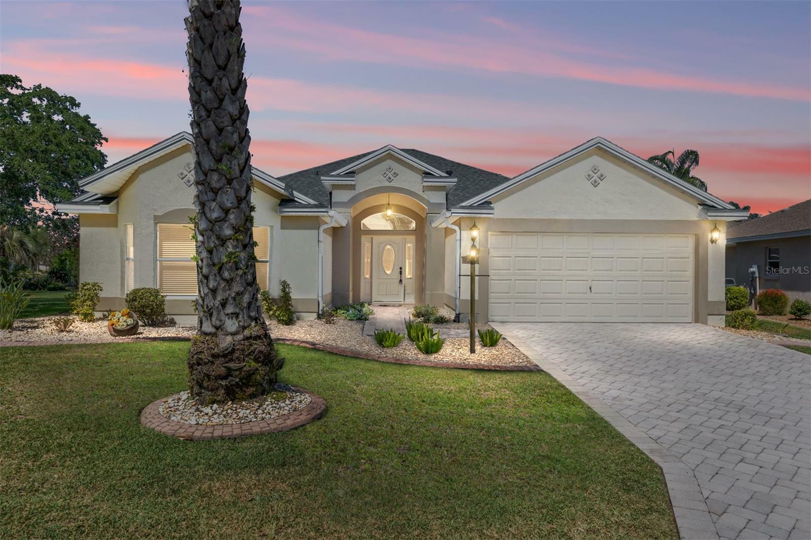 Property Photo: 1329 Gaston Loop FL 32162
