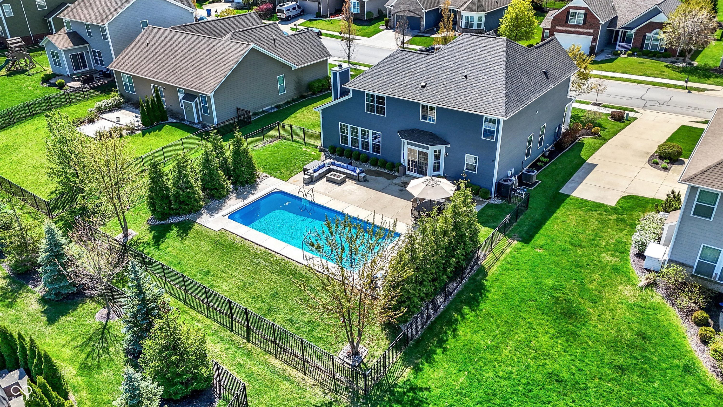 Property Photo: 13836 Fieldcrest Drive IN 46055