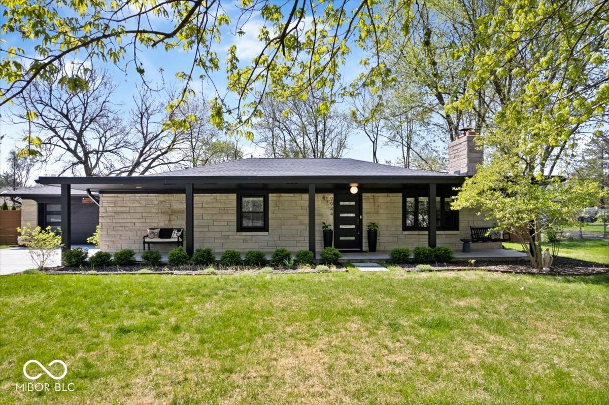 Property Photo: 9944 Holaday Drive IN 46032