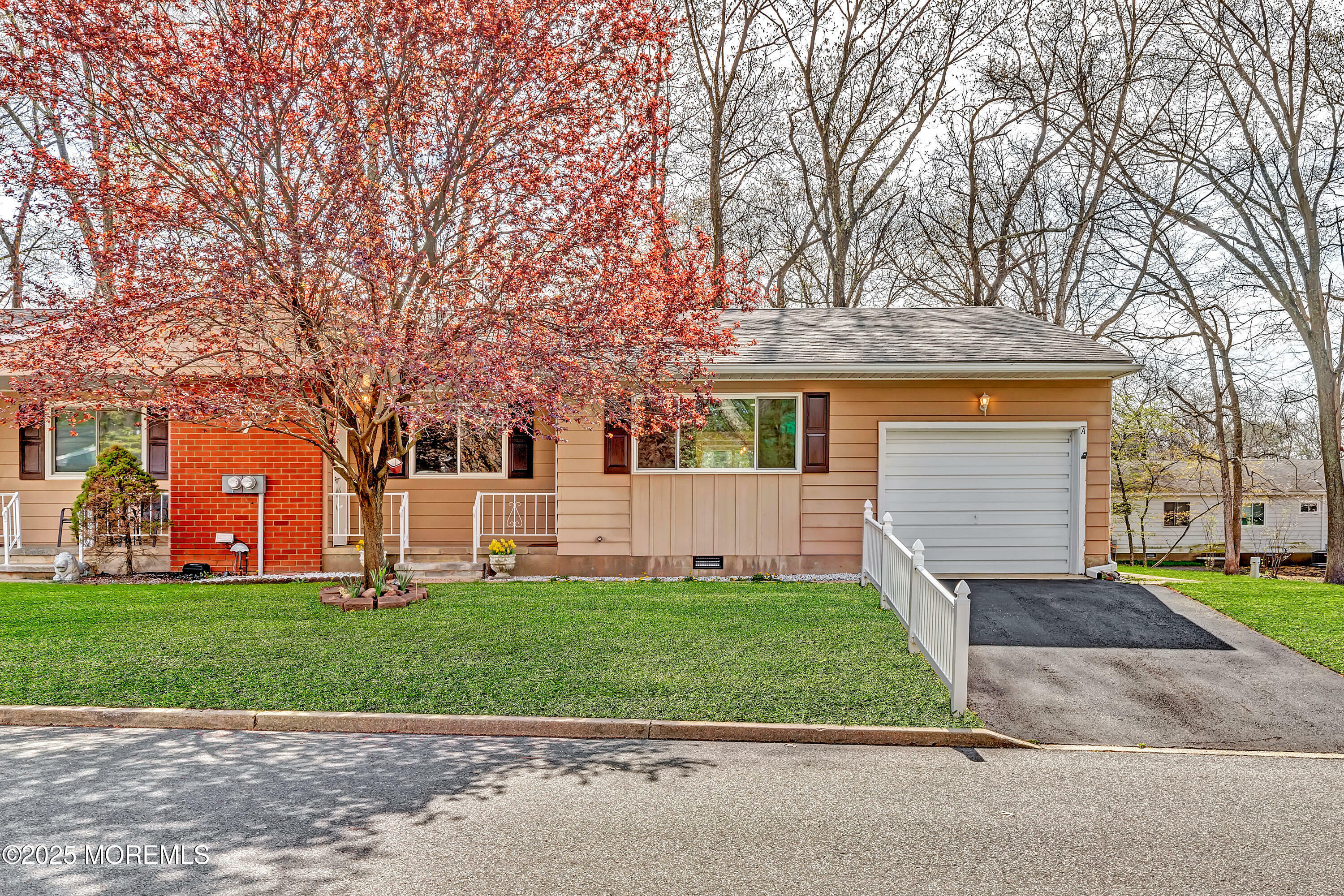 Property Photo: 7 Kentucky Way NJ 08759