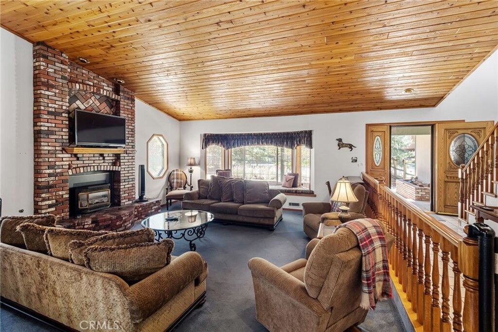 Property Photo:  42784 Edelweiss Drive  CA 92315 