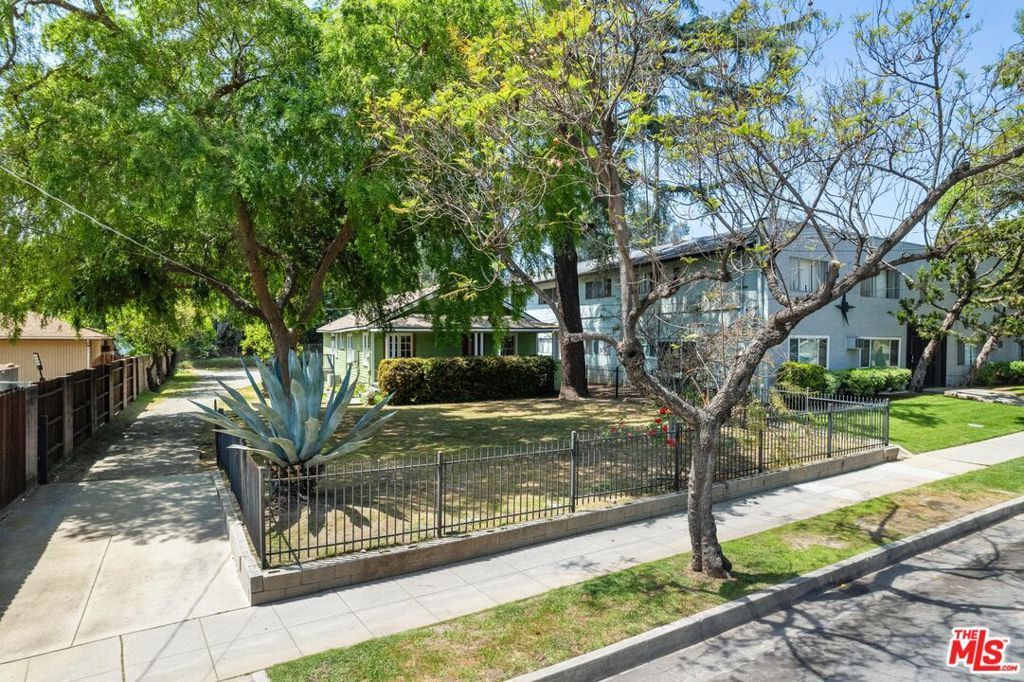 Property Photo:  1531 Mentone Avenue  CA 91103 