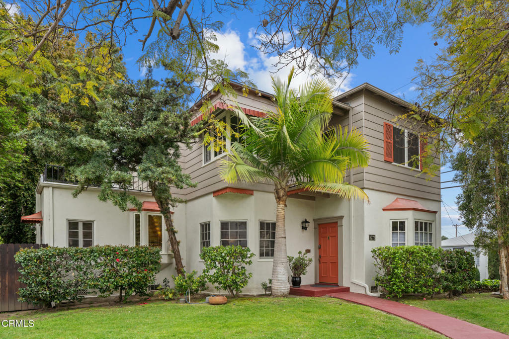 Property Photo: 3272 Rowena Avenue CA 90027