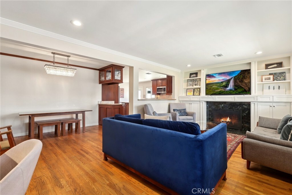 Property Photo:  14021 Valna Drive  CA 90605 