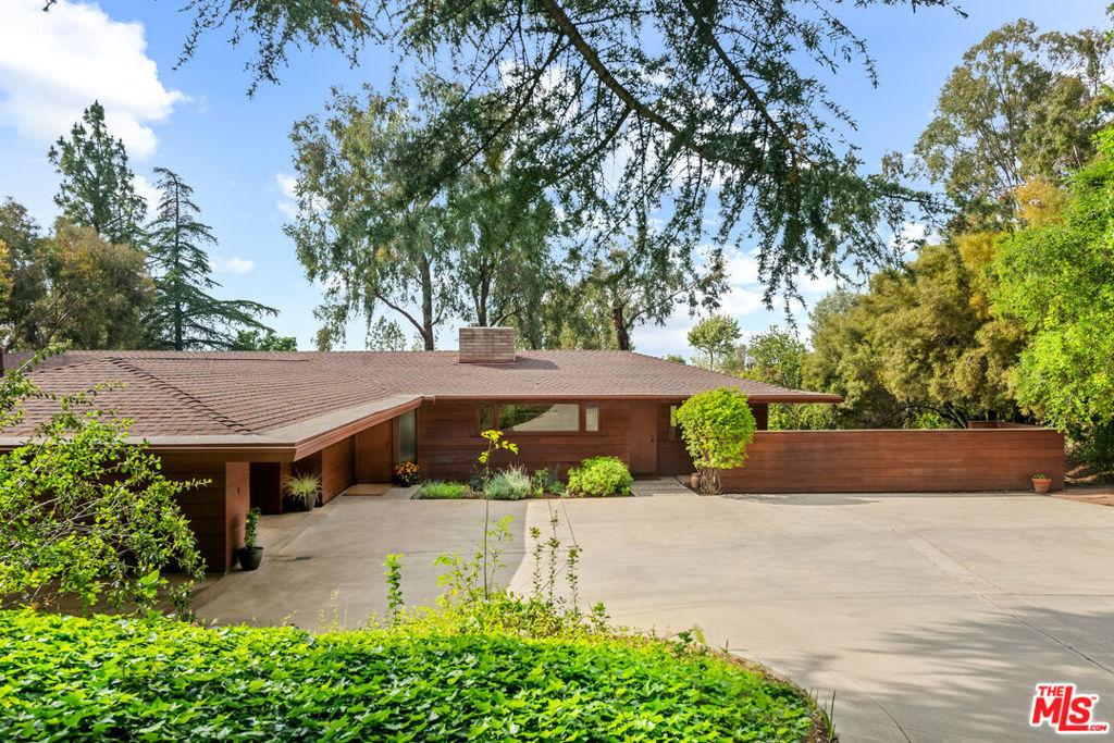 Property Photo: 1915 Country Club Drive CA 92373