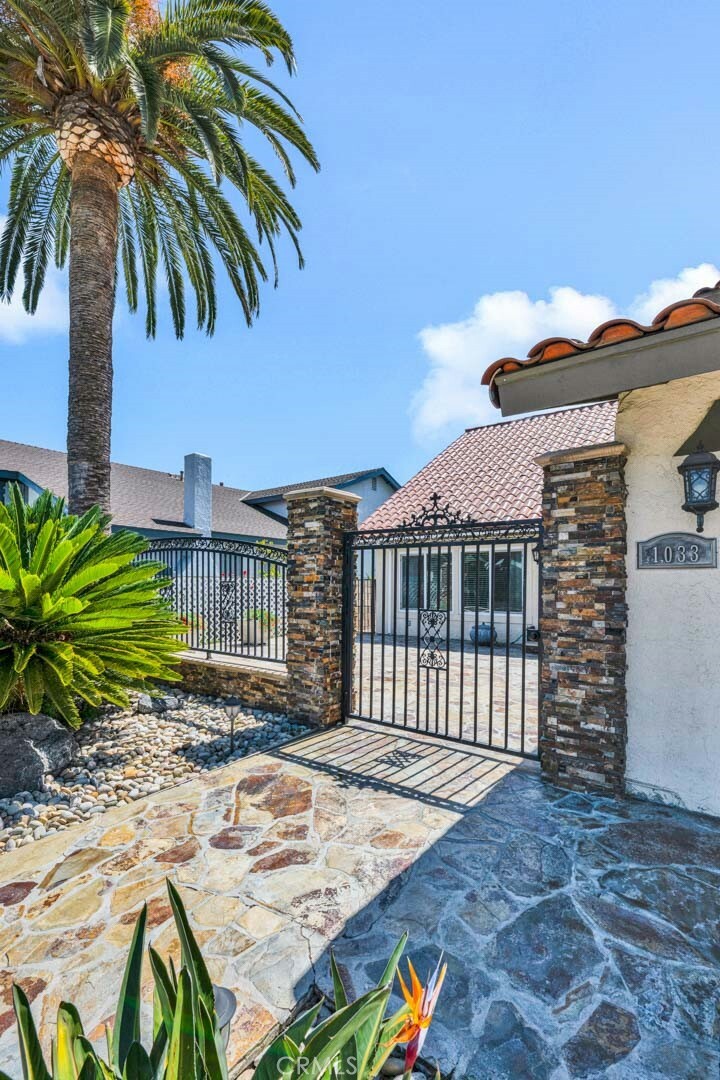 Property Photo: 1033 Damascus Circle CA 92626