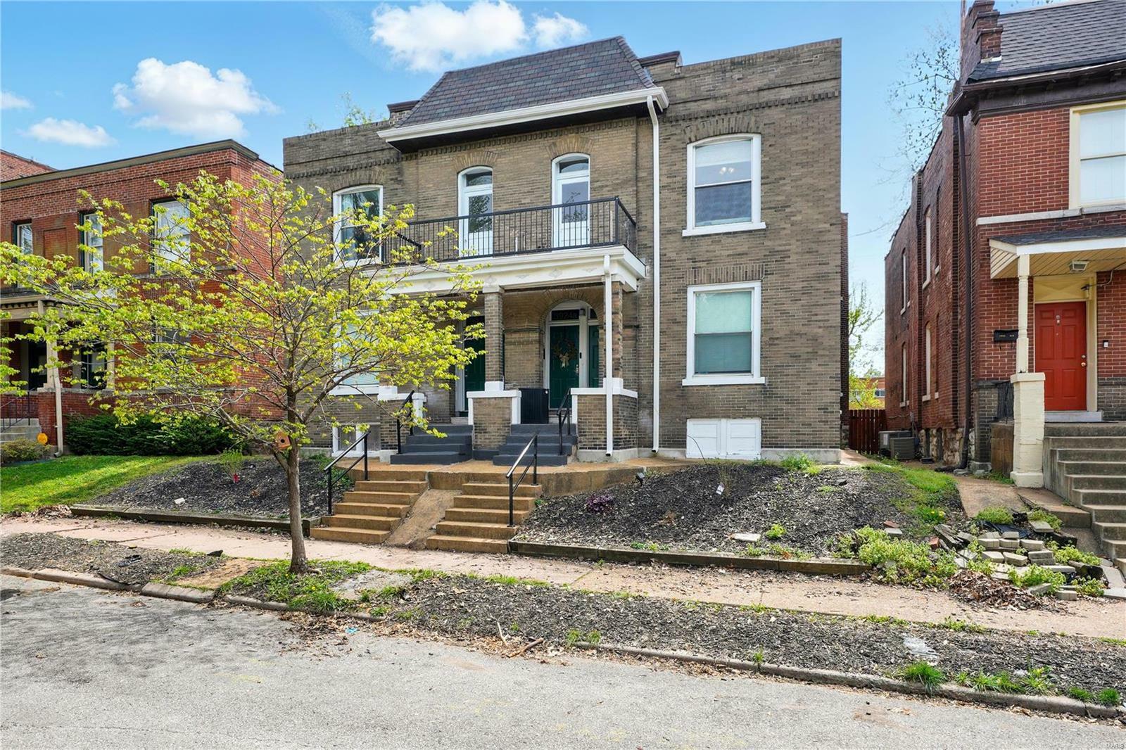 3922 Botanical Avenue  St Louis MO 63110 photo