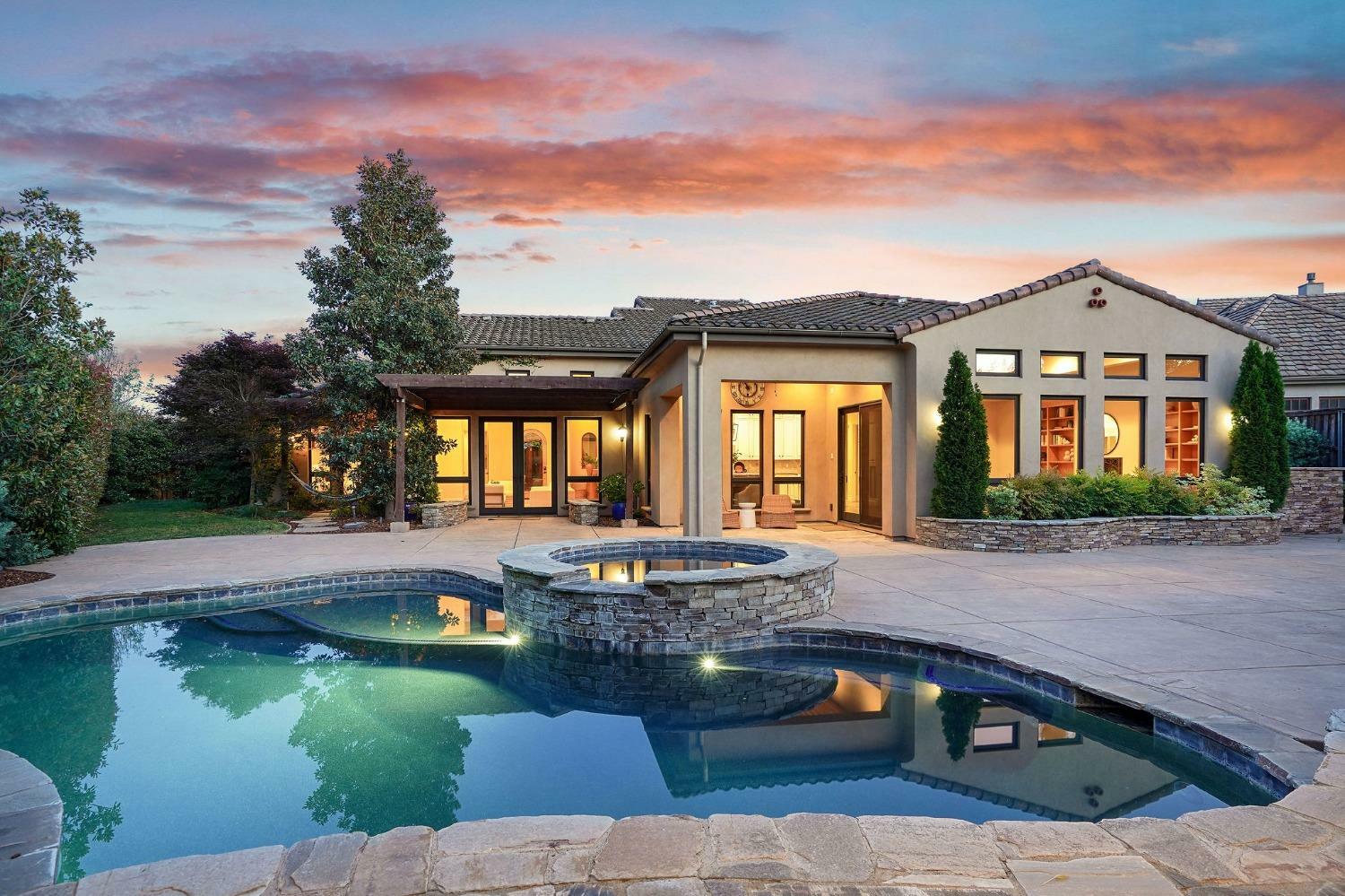 Property Photo: 1366 Pars Oak Lane CA 95608