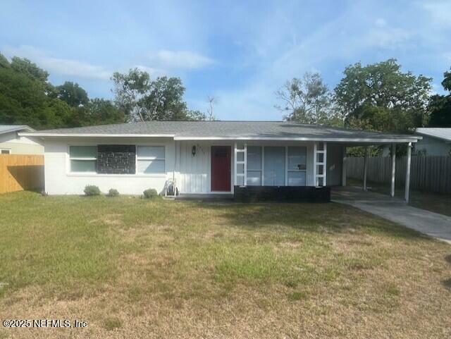 Property Photo: 2713 Silver Lake Drive FL 32177