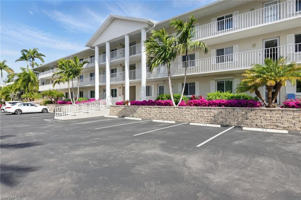 Property Photo:  3032 Sandpiper Bay Cir G104  FL 34112 