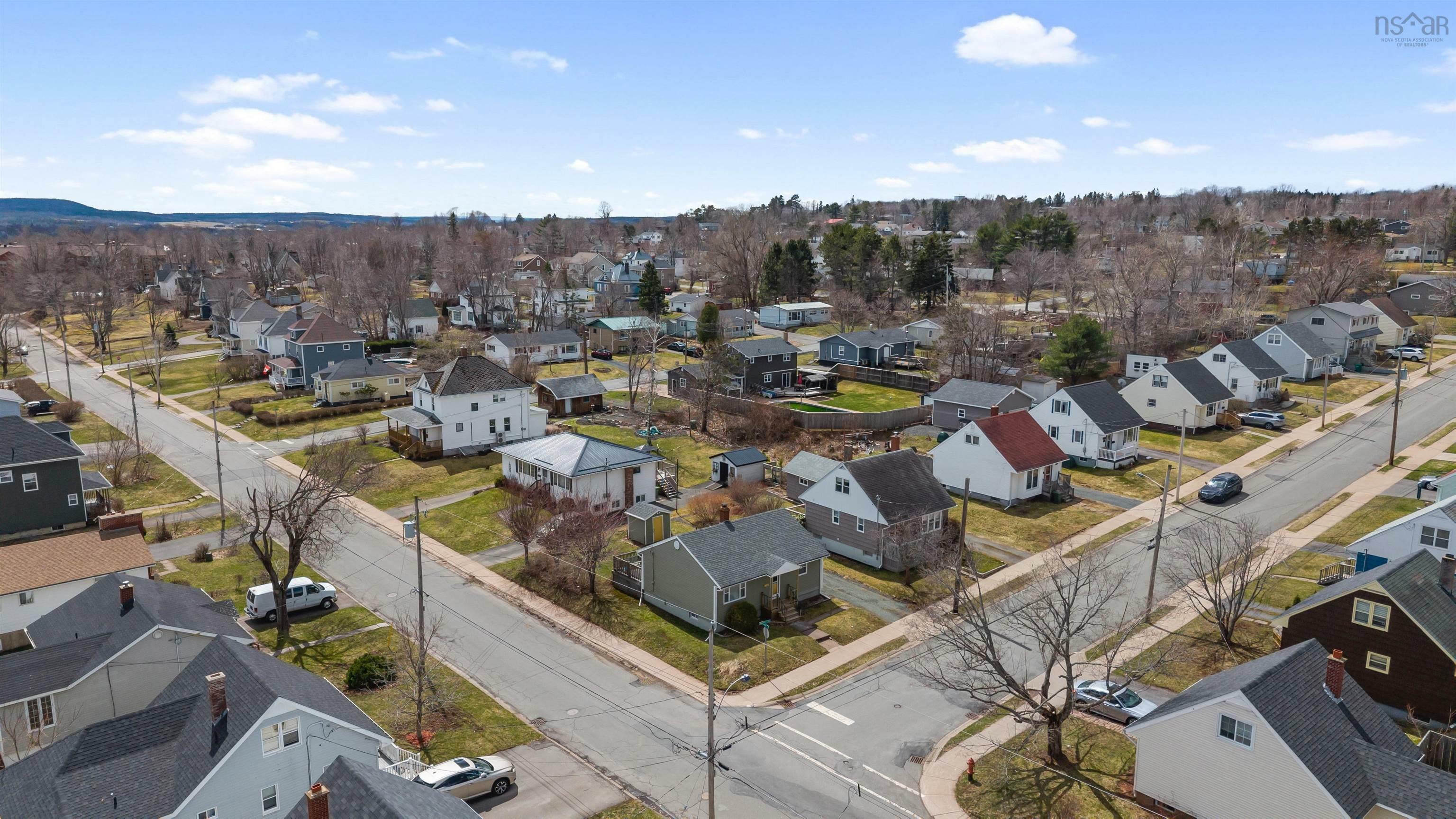 Property Photo: 318 Bennett Street NS B2H 1X2
