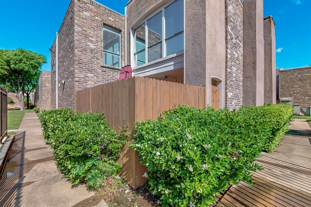Property Photo: 5628 Boca Raton Boulevard 126 TX 76112