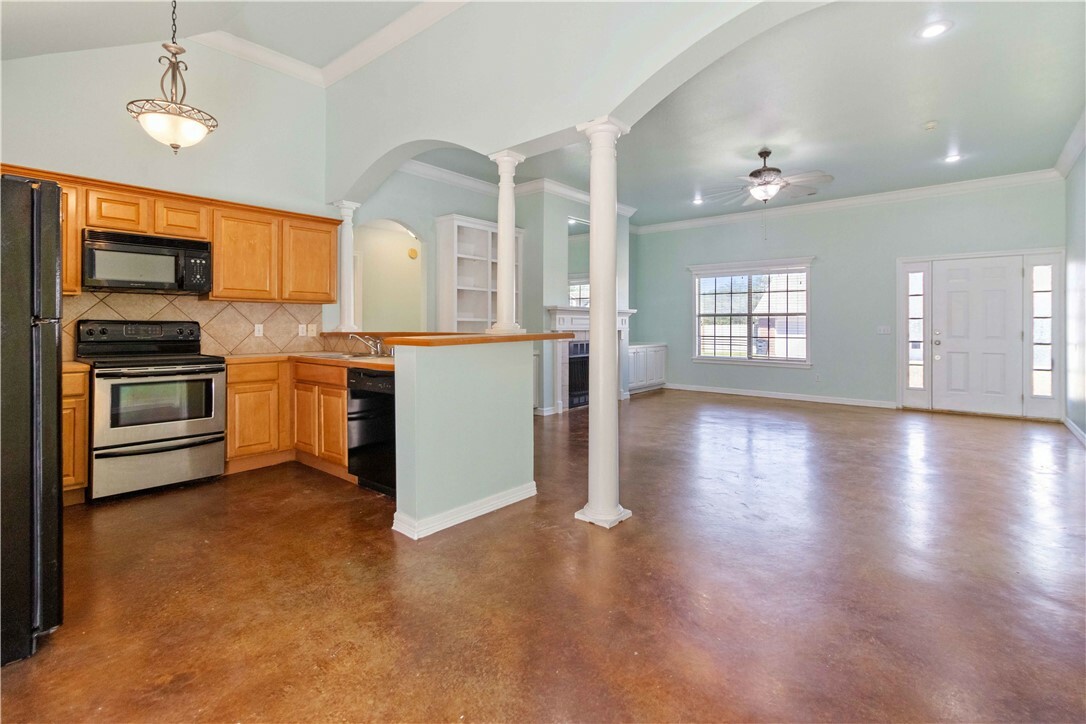 Property Photo: 4389 Holiday Drive AR 72701